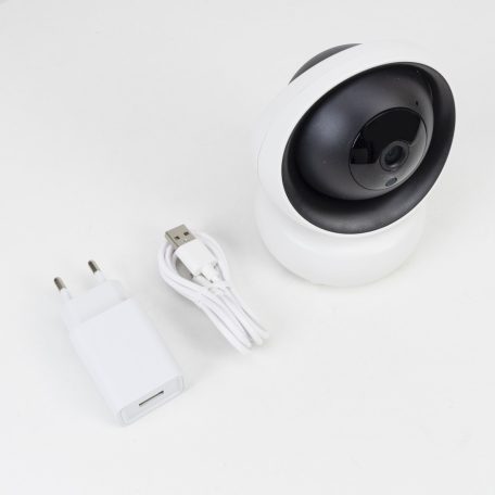 PNI 3.0Mp-es SuperHd, WiFi-s, forgatható beltéri IP kamera (PNI-IP735)