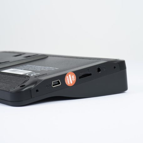 PNI 7" Multimédiás GPS navigáció FM transmitterrel (PNI-L710)