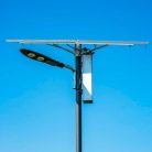 PNI Napelemes 60W-os LED-es utcai lámpatest, kandeláber, 6m-es oszloppal kompletten (PNI-PS-50W)