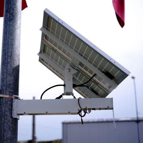 PNI Napelemes forgatható konzol IP és 4G kamerákhoz (PNI-PSF60W20A)