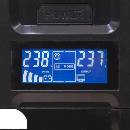 SilverCloud Szünetmentes tápegység LCD kijelzővel 650VA/390W (PNI-SCPC600VA)